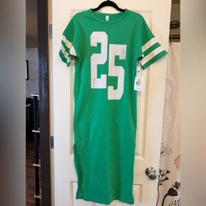 Daily Practice by Anthropologie Graphic T-Shirt Midi Dress – Kelly Green